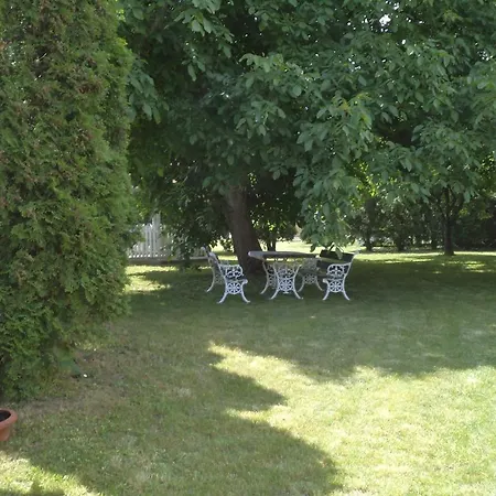 - Balaton 18099 בית נופש *